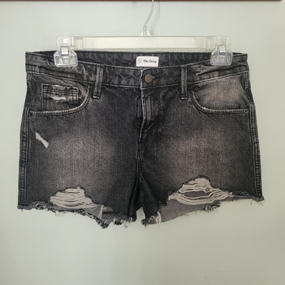 The Drop Arin Faded Carbon Size 30 Distressed Gray Cut Off Denim Short Size 10